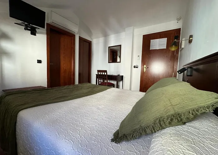 Hospedium Hotel La Fuente